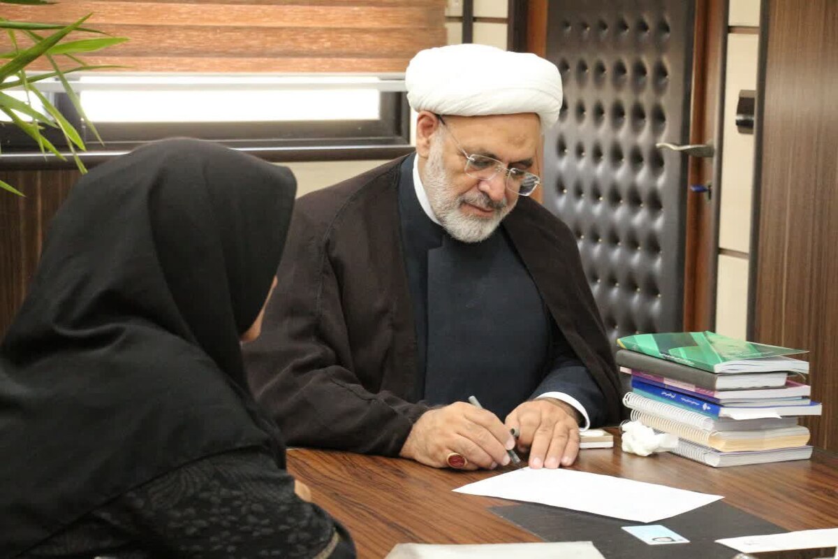 رسیدگی مستقیم رئیس‌کل دادگستری استان سمنان به درخواست‌های قضایی ۳۸ نفر از شهروندان و زندانیان