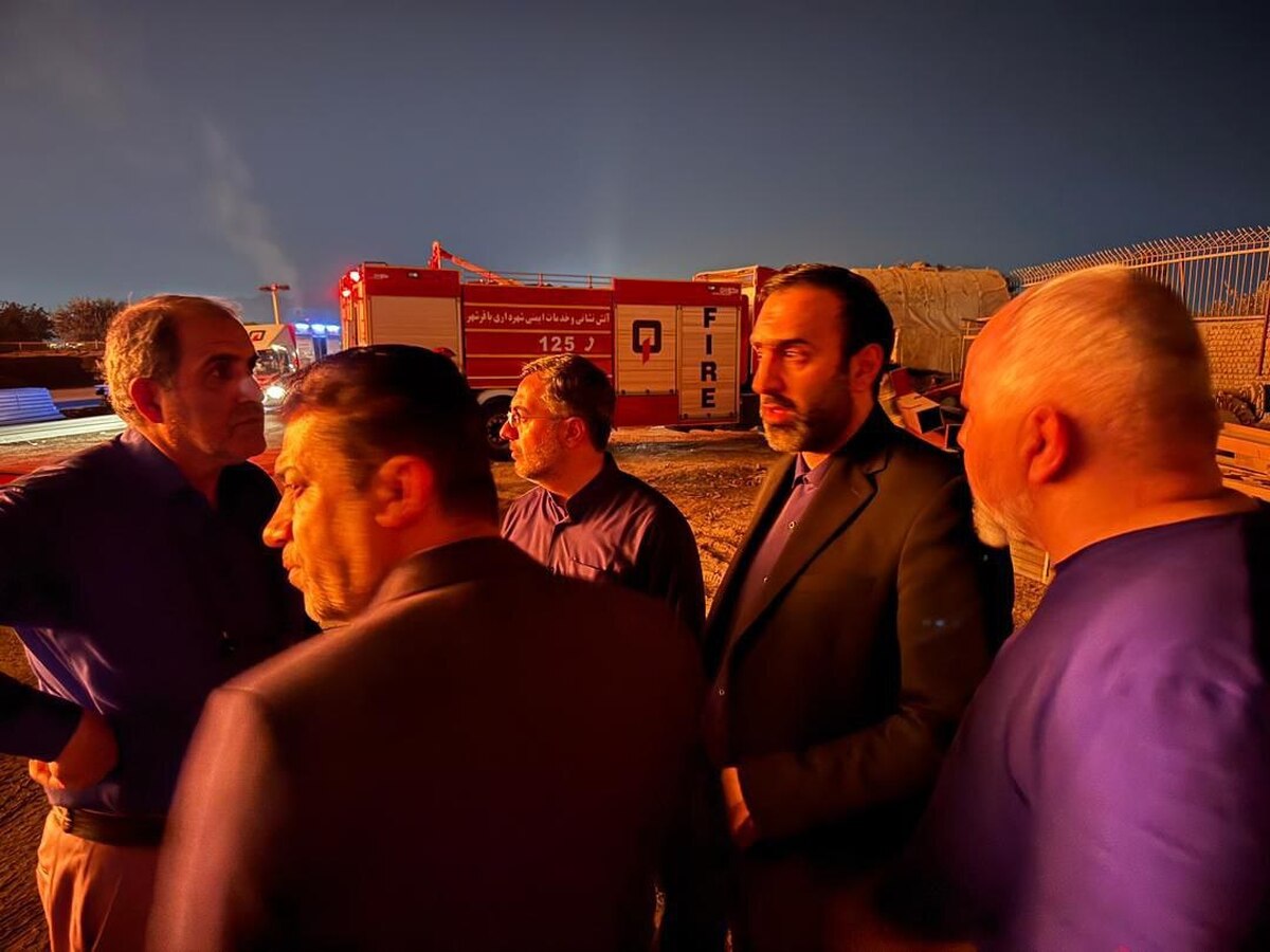 حضور میدانی دادستان شهر ری در محل حادثه آتش‌سوزی در جنوب تهران/ رحیمی: حادثه هیچ ارتباطی با پالایشگاه نفت ندارد