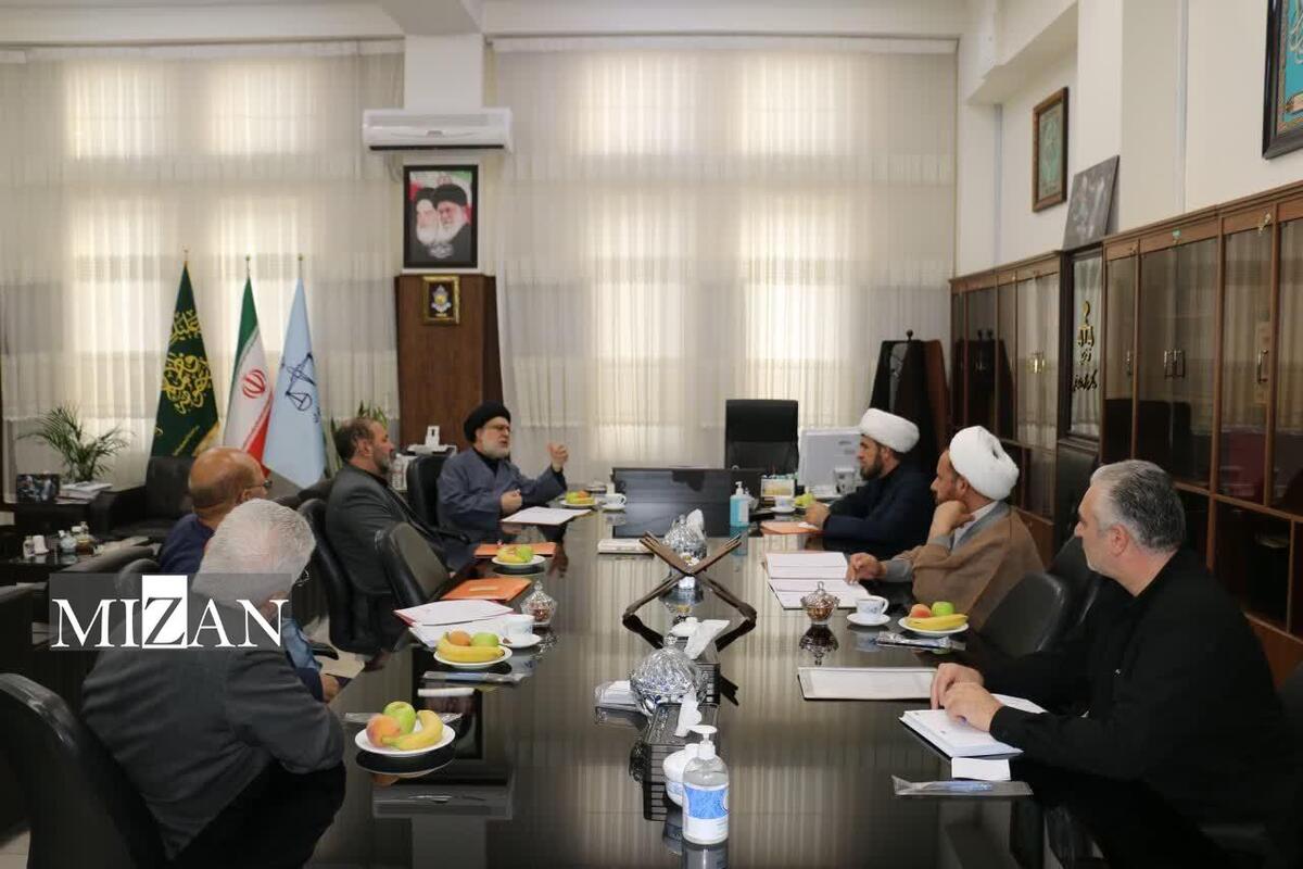 جلسه هیئت نظارت بر حفظ حقوق شهروندی استان قم با حضور رئیس کل دادگستری برگزار شد