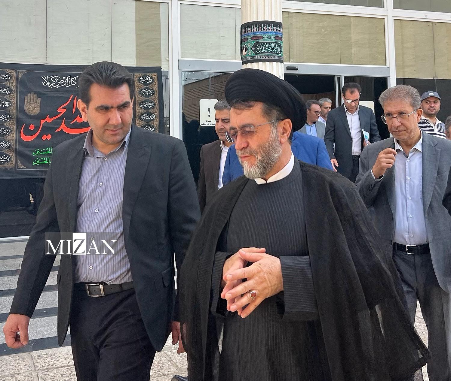 بازدید رئیس کل دادگستری فارس از حوزه‌های قضایی شرق فارس / دیدار مردمی، بررسی کیفیت خدمت رسانی و رفع کمبود‌ها در دستور کار سفر‌های نظارتی 