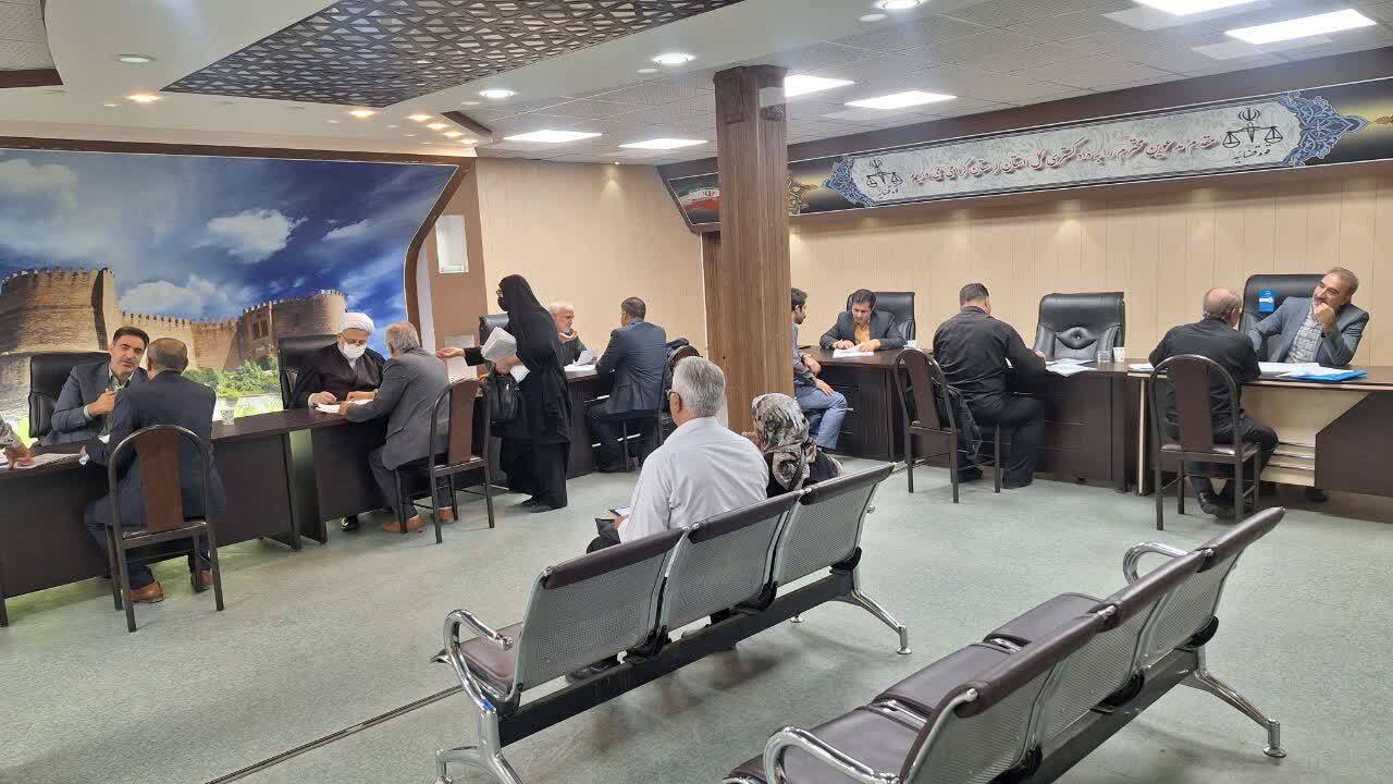 مسئولان قضایی لرستان به مشکلات ۹۳ نفر در ملاقات‌های الکترونیکی و حضوری رسیدگی کردند