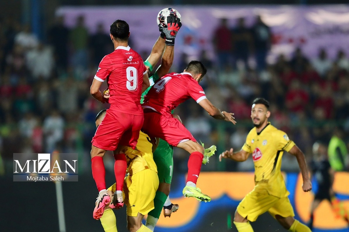 مدیر نقل‌وانتقالات سازمان لیگ: نمی‌دانم مسئولیت کرمانشاهی در پرسپولیس چیست/ متأسفم که از قانون اطلاع ندارد