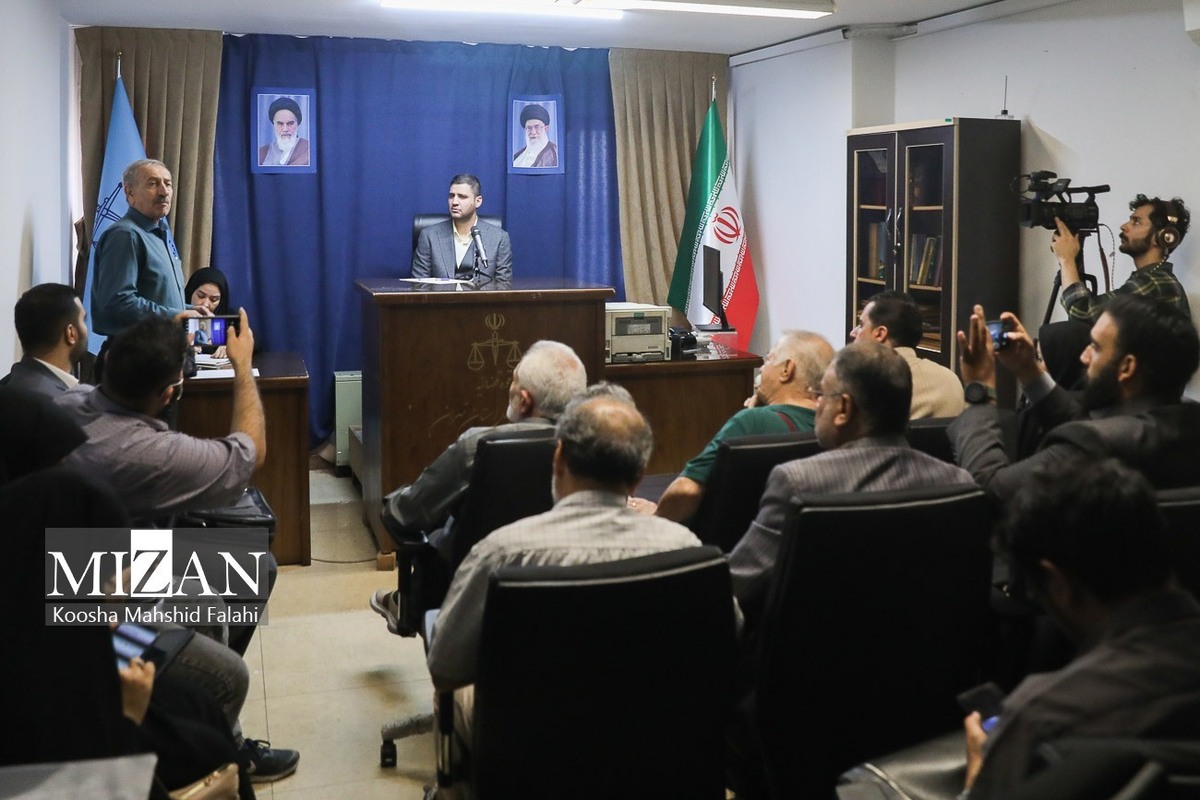 سومین جلسه رسیدگی به پرونده کودتای ۲۸ مرداد ۱۳۳۲ در دادگاه بین‌الملل تهران/ دادخواهی ۴۰۰ هزار ایرانی علیه آمریکا برای جبران خسارت