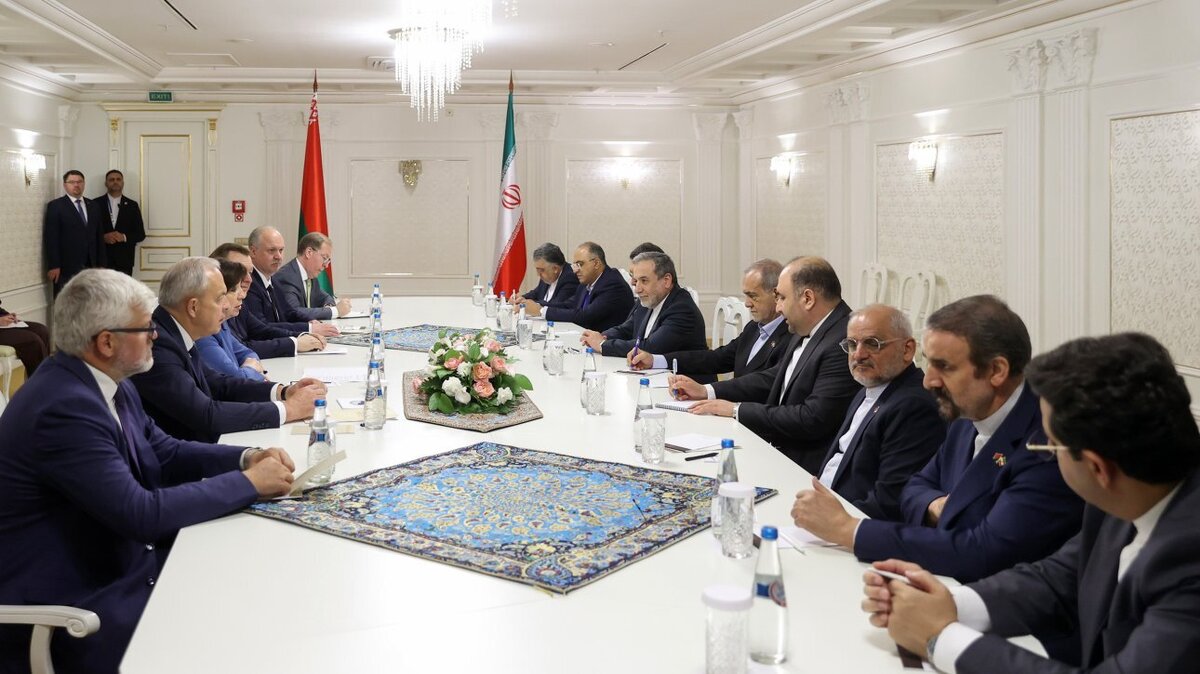 پزشکیان: سفر به بلاروس آغازی برای راهی طولانی بین دو کشور است/ مجالس در تسهیل و پیشبرد اهداف دولت‌ها بسیار موثر هستند