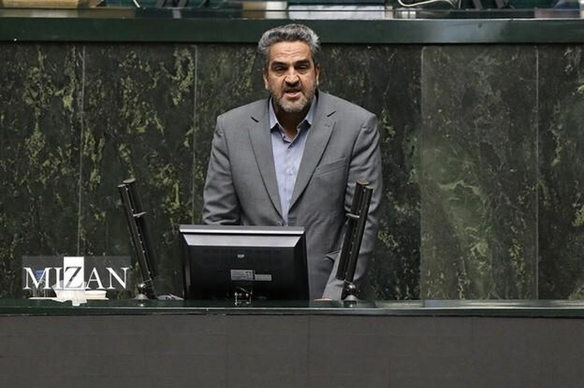 نماینده مجلس: نباید اجازه داد که افراد یا شرکت‌ها با انبار منابع مالی کلان در بانک‌ها سود دریافت کنند/ لزوم جلوگیری از ورود نقدینگی به بازار طلا، ارز، زمین و مسکن خالی با تصویب قوانین بازدارنده