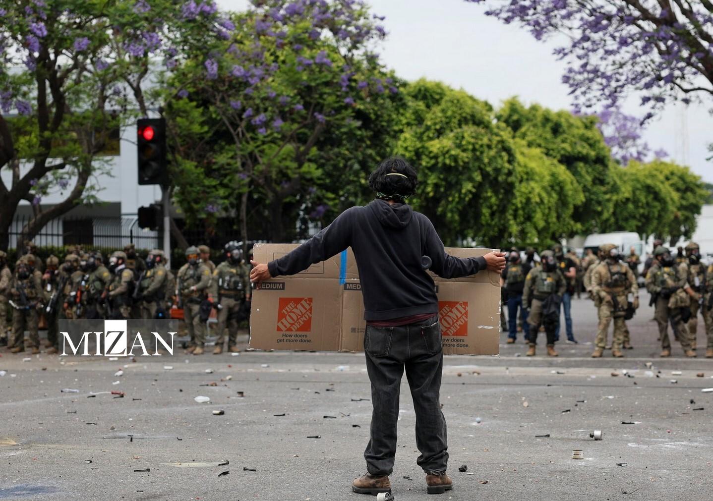 اظهارات دروغ افسران فدرال آمریکا برای مجازات معترضان به سیاست‌های مهاجرتی