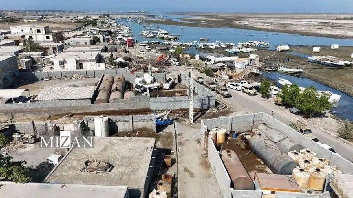 صدور کیفرخواست برای ۲۰ نفر از متهمین قاچاق سازمان‌یافته سوخت در بندر کلاهی 