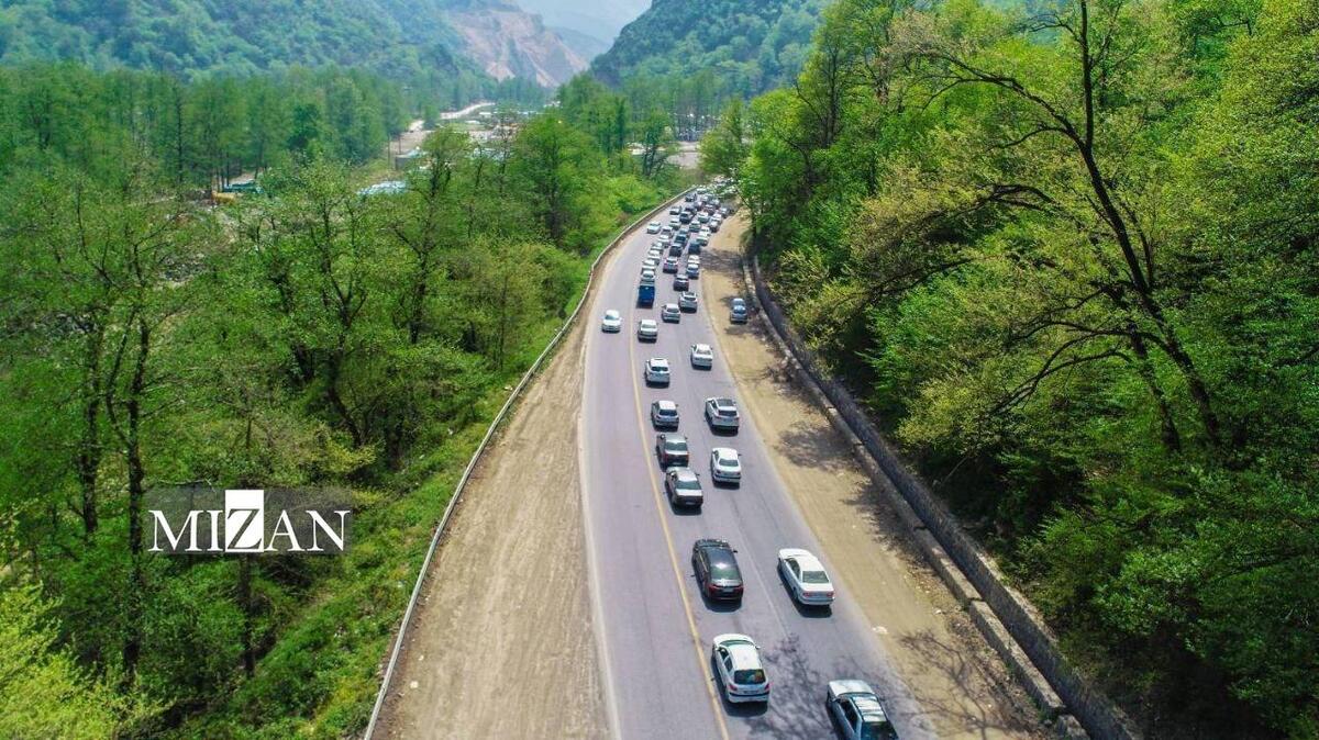 تردد در مسیر شمال به جنوب محور چالوس و آزادراه تهران - شمال ممنوع است