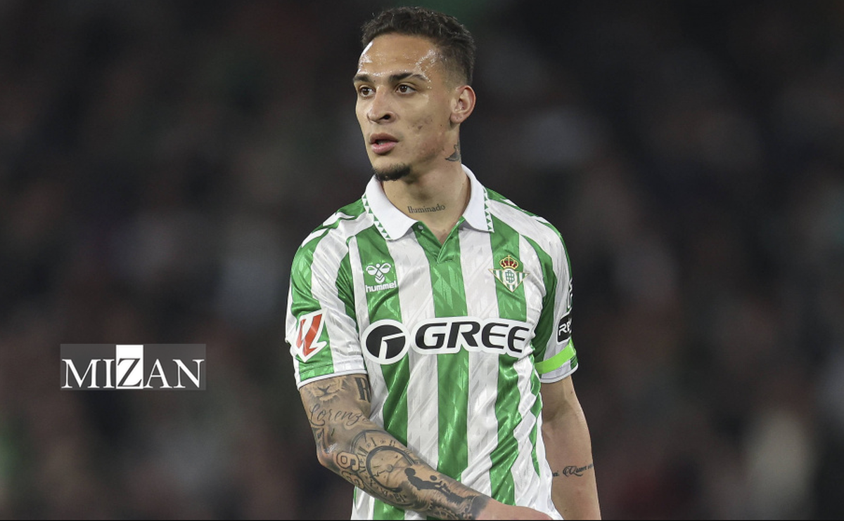 منچستر یونایتد و خداحافظی تلخ آنتونی/ وینگر برزیلی به دنبال احیاء در اسپانیا