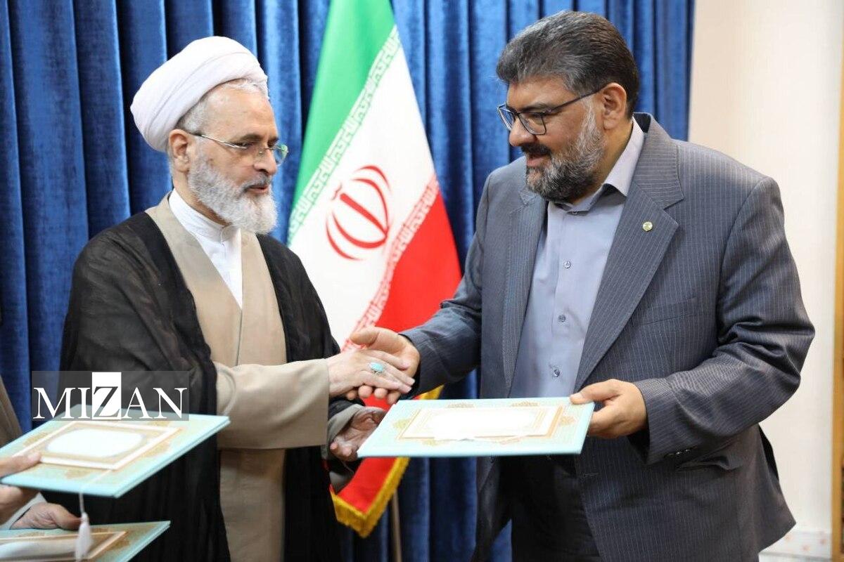 تفاهمنامه همکاری میان مرکز وکلای قوه قضاییه و مدیریت حوزه های علمیه کشور امضا شد