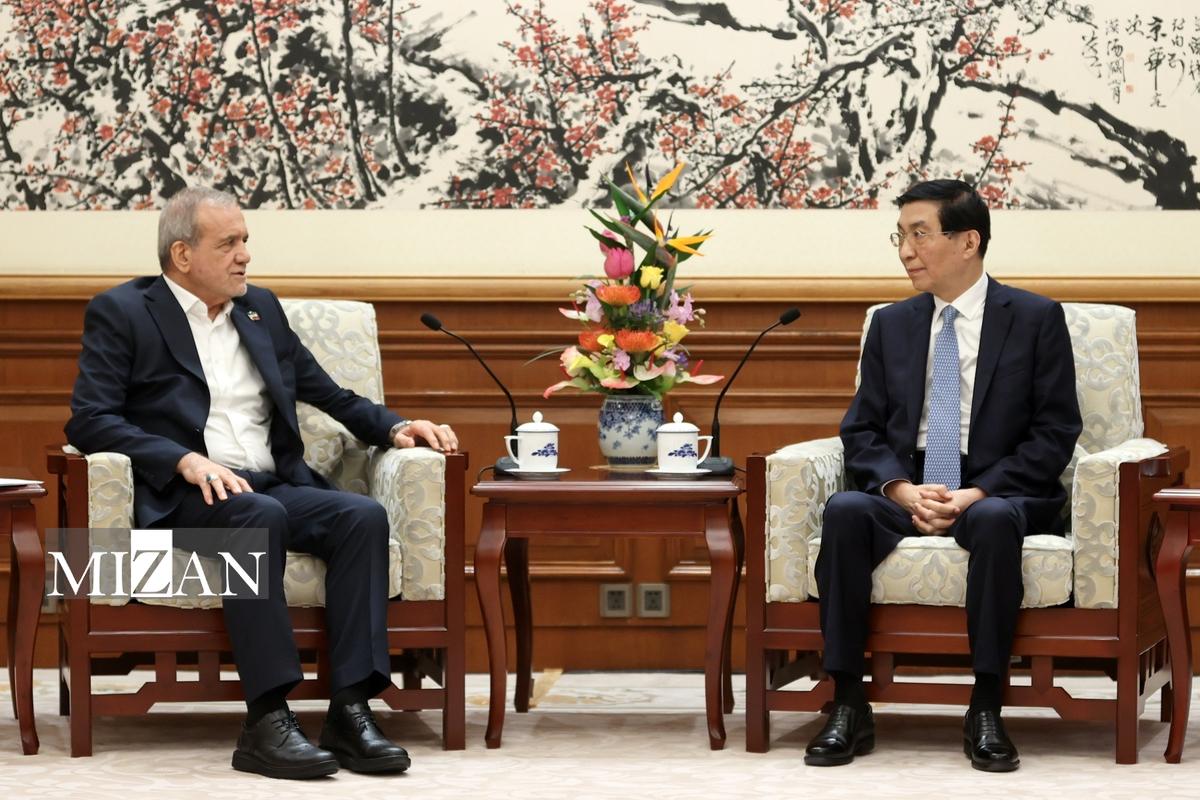 پزشکیان: باید در برابر زورگویی کشور‌هایی که خواهان روابط دوستانه ایران و چین نیستند، ایستادگی کرد