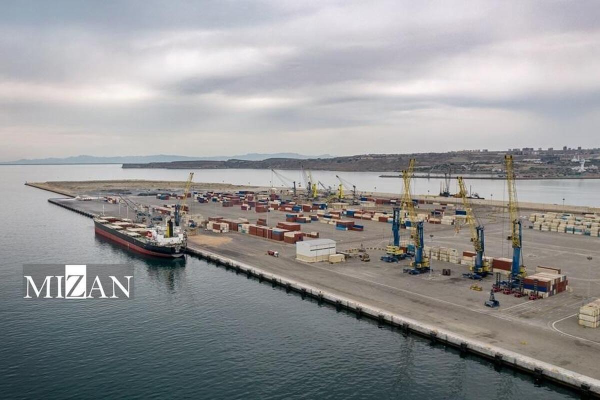 هم‌افزایی بندر با شقوق مختلف حمل‌ونقل شرط تحقق ترانزیت ۴۰ میلیون تنی/بندر چابهار به شبکه ریلی سراسری متصل می‌شود