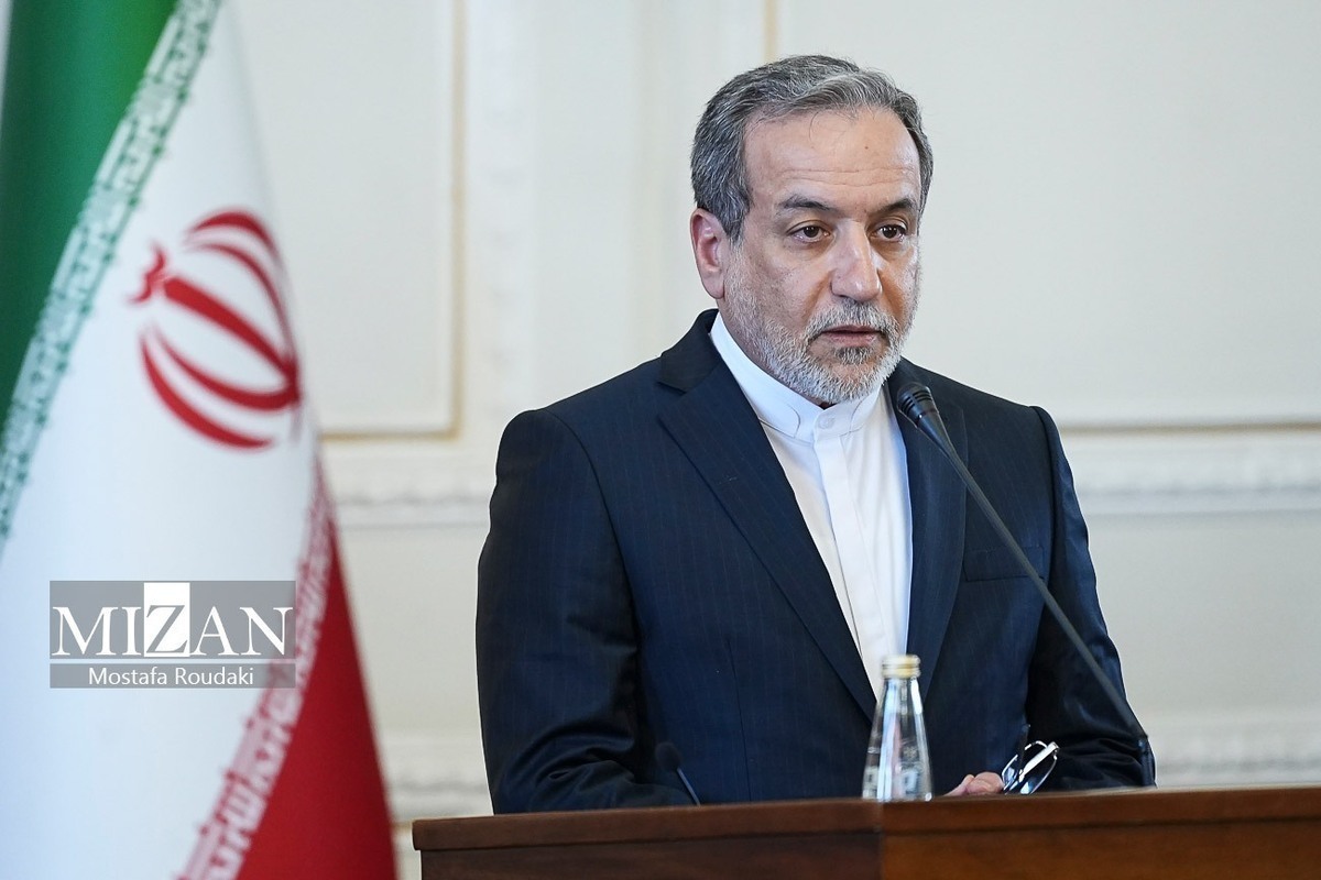 عراقچی به کالاس: اقدام سه کشور اروپایی در بازگرداندن قطعنامه‌های لغوشده شورای امنیت ناموجه و غیرقانونی است