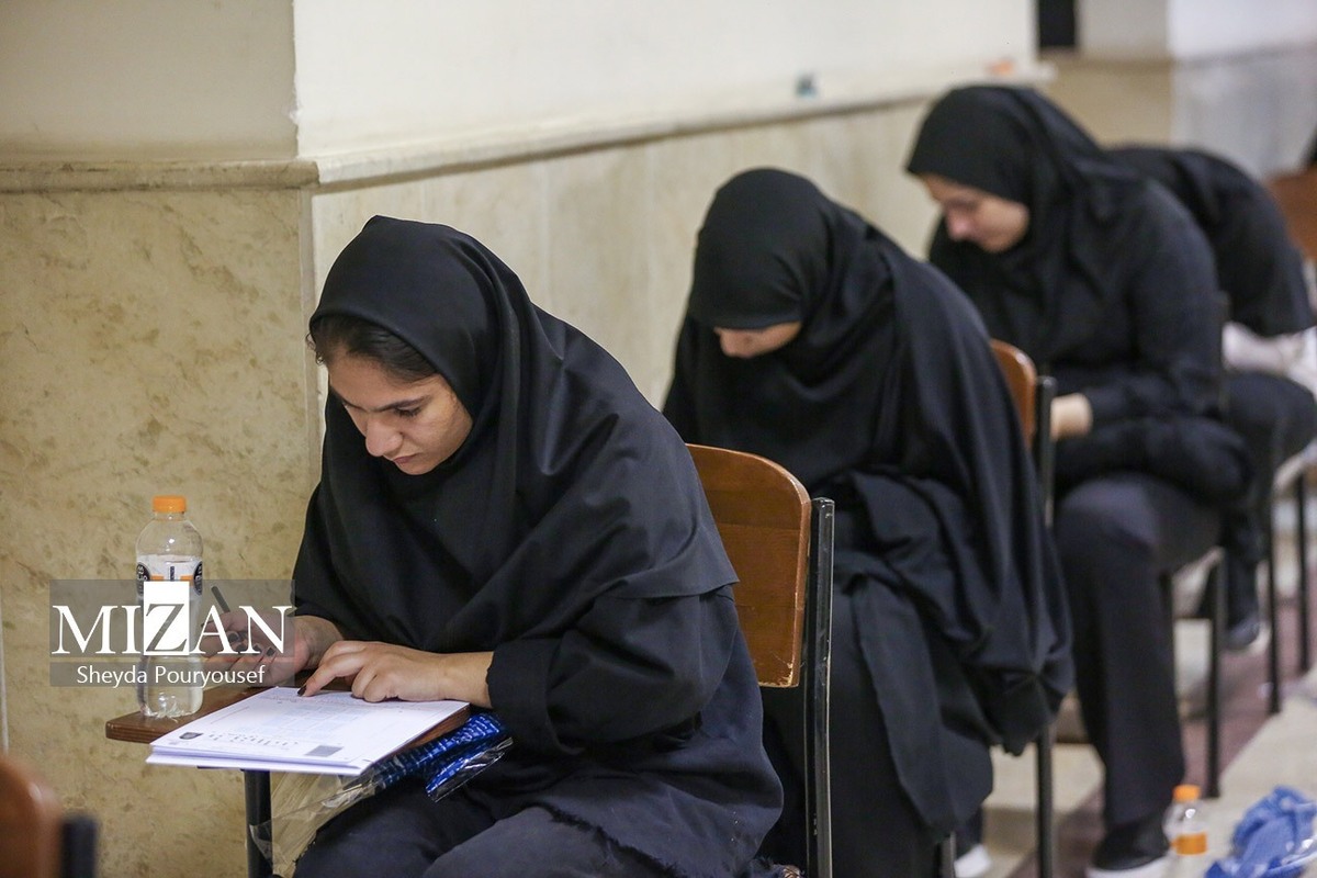 تمدید مهلت انتخاب رشته و اعلام رشته‌محل‌های جدید و اصلاحات دفترچه‌های راهنمای کنکور ۱۴۰۴