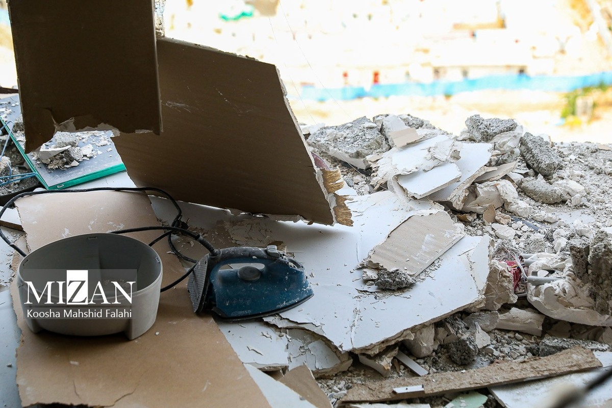 انفجار و آوار یک ساختمان مسکونی در ملارد ٨ نفر مصدوم بر جای گذاشت