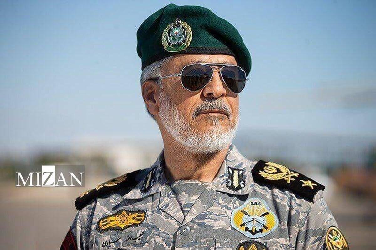 دریادار سیاری: نسل امروز محکم‌تر و منسجم‌تر مقابل دشمن می‌ایستند