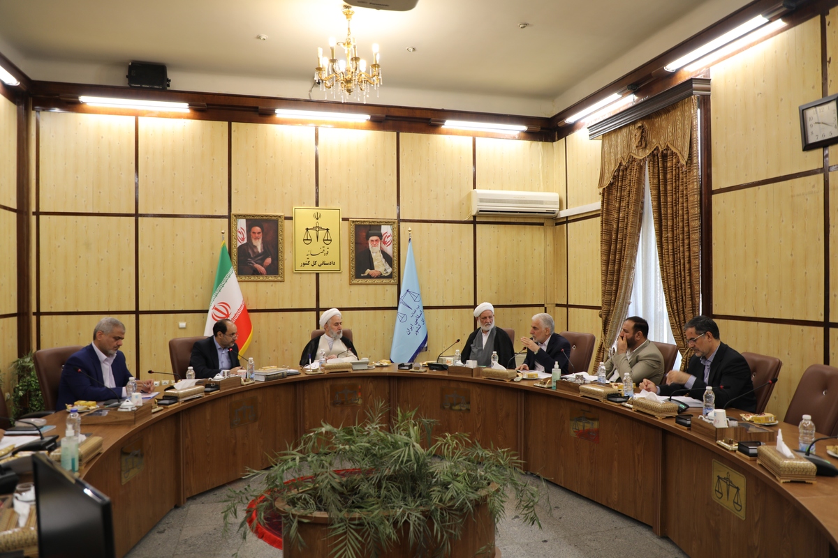 دادستان کل کشور: بررسی عوامل پیشگیری از وقوع جرم موجب کاهش جمعیت کیفری می‌شود/ رئیس سازمان زندان‌ها: پس از حمله رژیم صهیونی به زندان اوین ۹۰۰ نفر با ارفاقات قانونی آزاد شدند