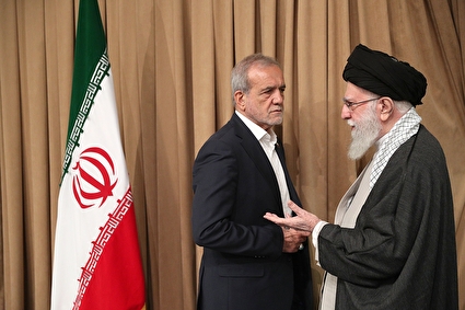 دیدار رئیس‌جمهور و اعضای هیئت دولت با رهبر انقلاب