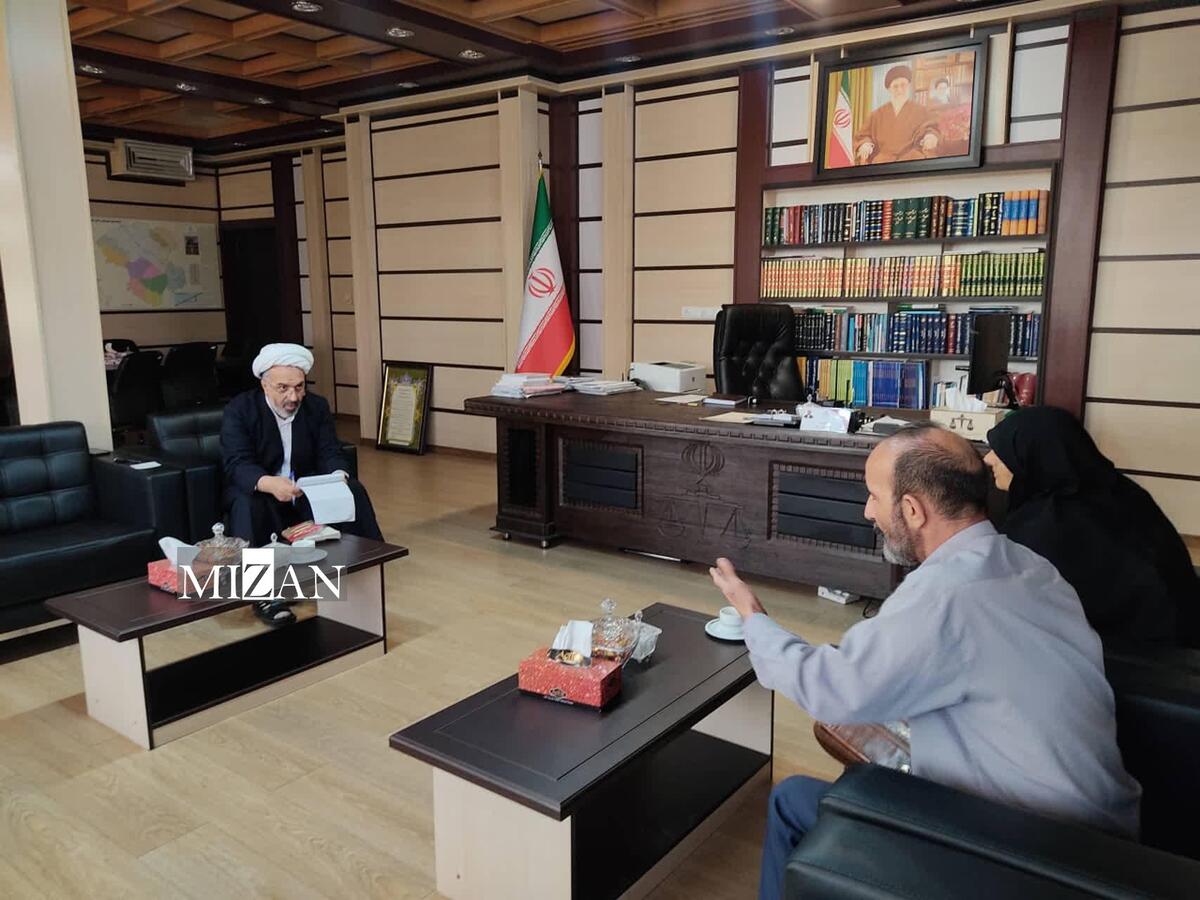 رئیس کل دادگستری زنجان به درخواست ۴۴ نفر از مراجعان در ملاقات مردمی رسیدگی کرد 