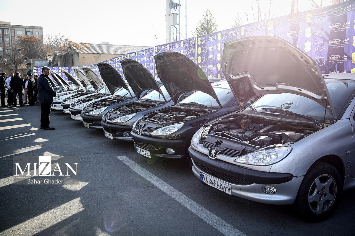 کشف بیش از یک هزار و ۲۰۰ خودرو مسروقه و تحت تعقیب توسط گشت‌های پلیس آگاهی در سراسر کشور