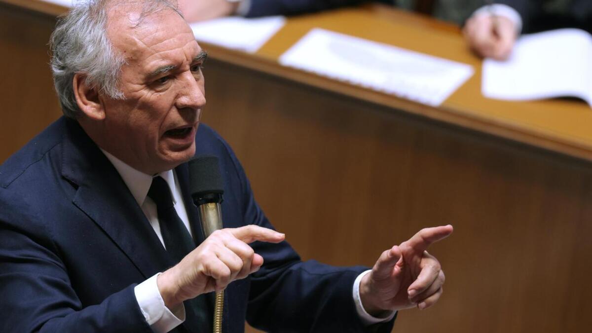 رای عدم اعتماد پارلمان فرانسه به نخست وزیر؛ دولت بایرو سقوط کرد