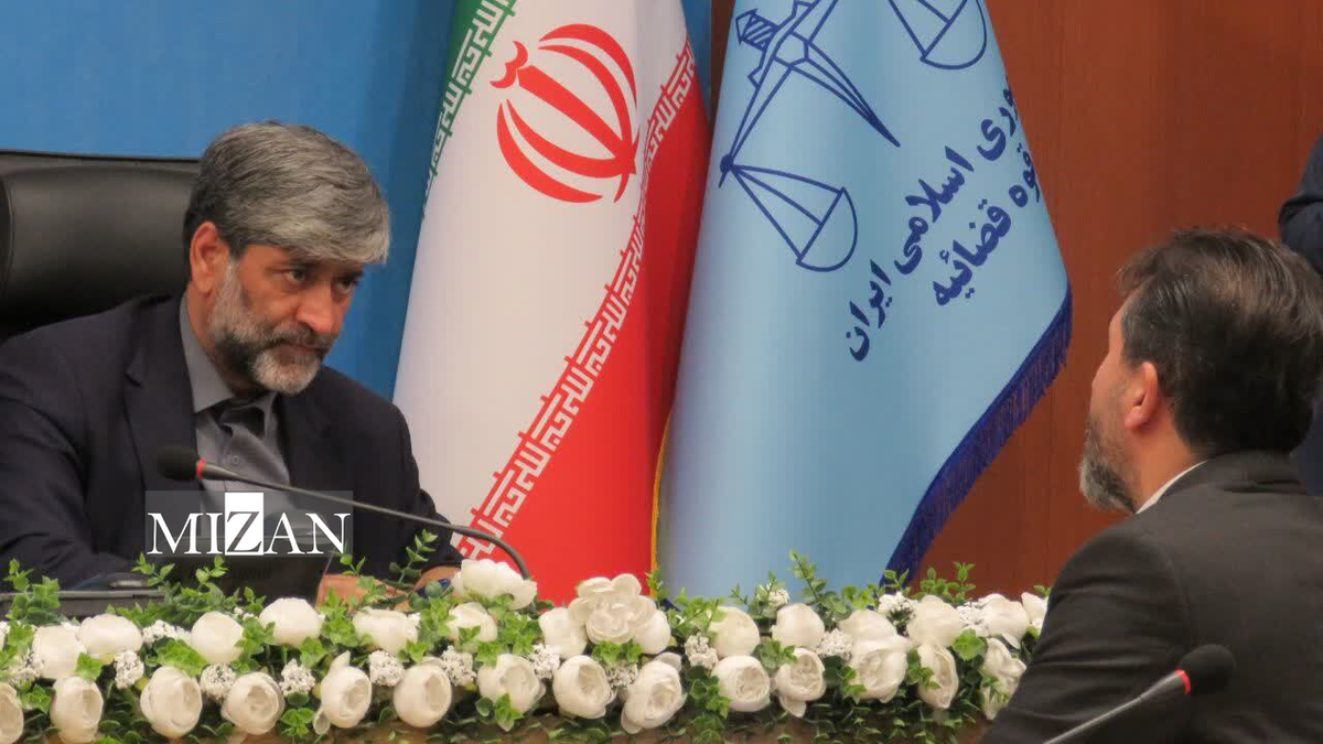 رئیس کل دادگستری استان آذربایجان غربی با بیش از ۱۴۰ نفر از مراجعین دیدار کرد 