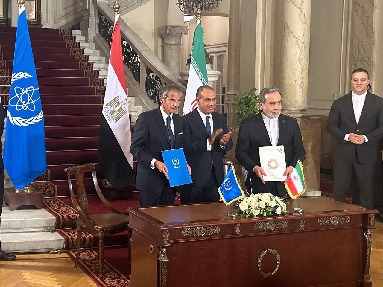 امضای توافق‌نامه از سرگیری همکاری آژانس بین‌المللی انرژی اتمی و ایران