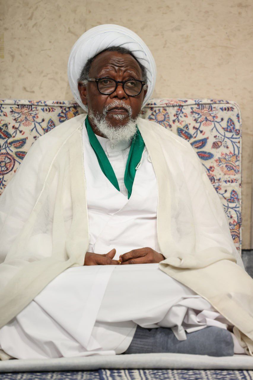 برگزاری مراسم گرامیداشت عید بزرگ ولادت پیامبر اعظم (ص) و امام صادق (ع) در حسینیه امام خمینی (ره)