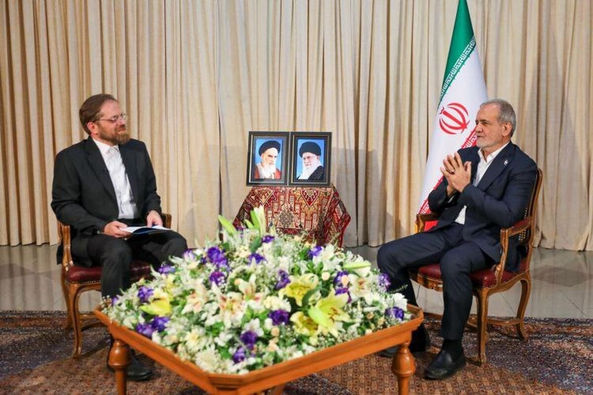 رئیس جمهور: وحدت و انسجام ملی مهم‌ترین عامل عبور از موانع و تحقق عدالت در توسعه استان‌هاست