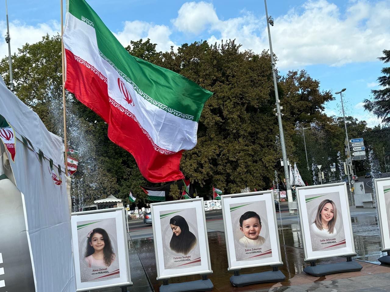 تصاویری از نمایشگاه عکس شهدای ایرانی جنگ تحمیلی ۱۲ روزه در مقابل دفتر سازمان ملل در ژنو تصاویری از نمایشگاه عکس شهدای ایرانی جنگ تحمیلی ۱۲ روزه در مقابل دفتر سازمان ملل در ژنو