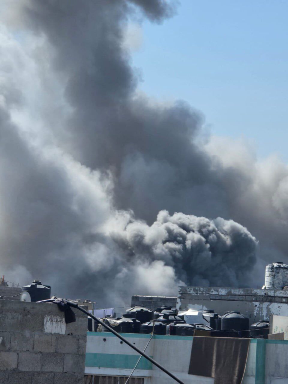 بمباران مدارس اسکان آوارگان در غزه/ حماس: حمله به دوحه شلیک به طرح ترامپ بود