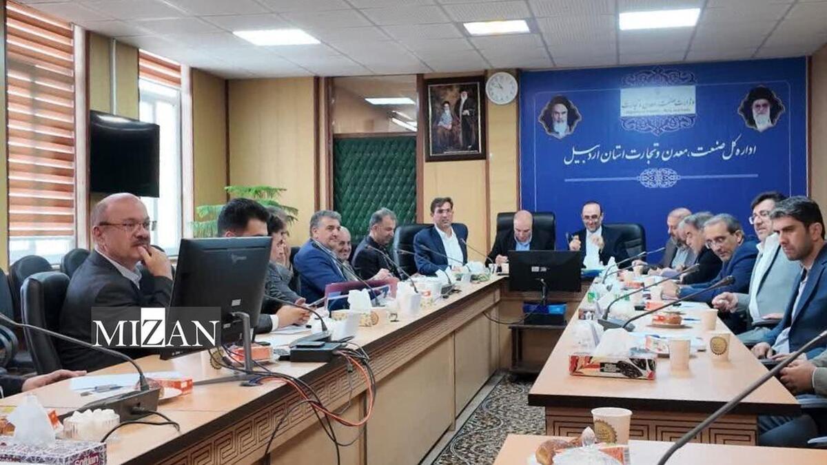 مشکلات ۳۵ واحد تولیدی و صنعتی استان اردبیل در جلسه کارگروه تسهیل و رفع موانع تولید استان بررسی شد