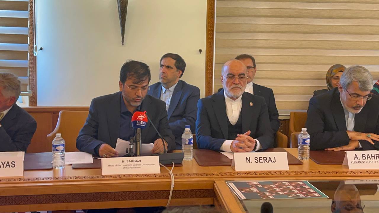 طنین صدای مظلومیت شهدای جنگ تحمیلی ۱۲ روزه در شورای حقوق بشر سازمان ملل/ خانوادههای شهدا: صدای مظلومیت ما را بشنوید و برای اجرای عدالت و جلوگیری از تکرار چنین فجایعی، اقدامی فوری، جدی و موثر انجام دهید/ دبیر ستاد حقوق بشر: سکوت شورای امنیت راه را برای ناامنی جهانی باز میکند/ حمله به تاسیسات صلحآمیز هستهای ایران نقض آشکار منشور ملل متحد است طنین صدای مظلومیت شهدای جنگ تحمیلی ۱۲ روزه در شورای حقوق بشر سازمان ملل/ خانوادههای شهدا: صدای مظلومیت ما را بشنوید و برای اجرای عدالت و جلوگیری از تکرار چنین فجایعی، اقدامی فوری، جدی و موثر انجام دهید/ دبیر ستاد حقوق بشر: سکوت شورای امنیت راه را برای ناامنی جهانی باز میکند/ حمله به تاسیسات صلحآمیز هستهای ایران نقض آشکار منشور ملل متحد است