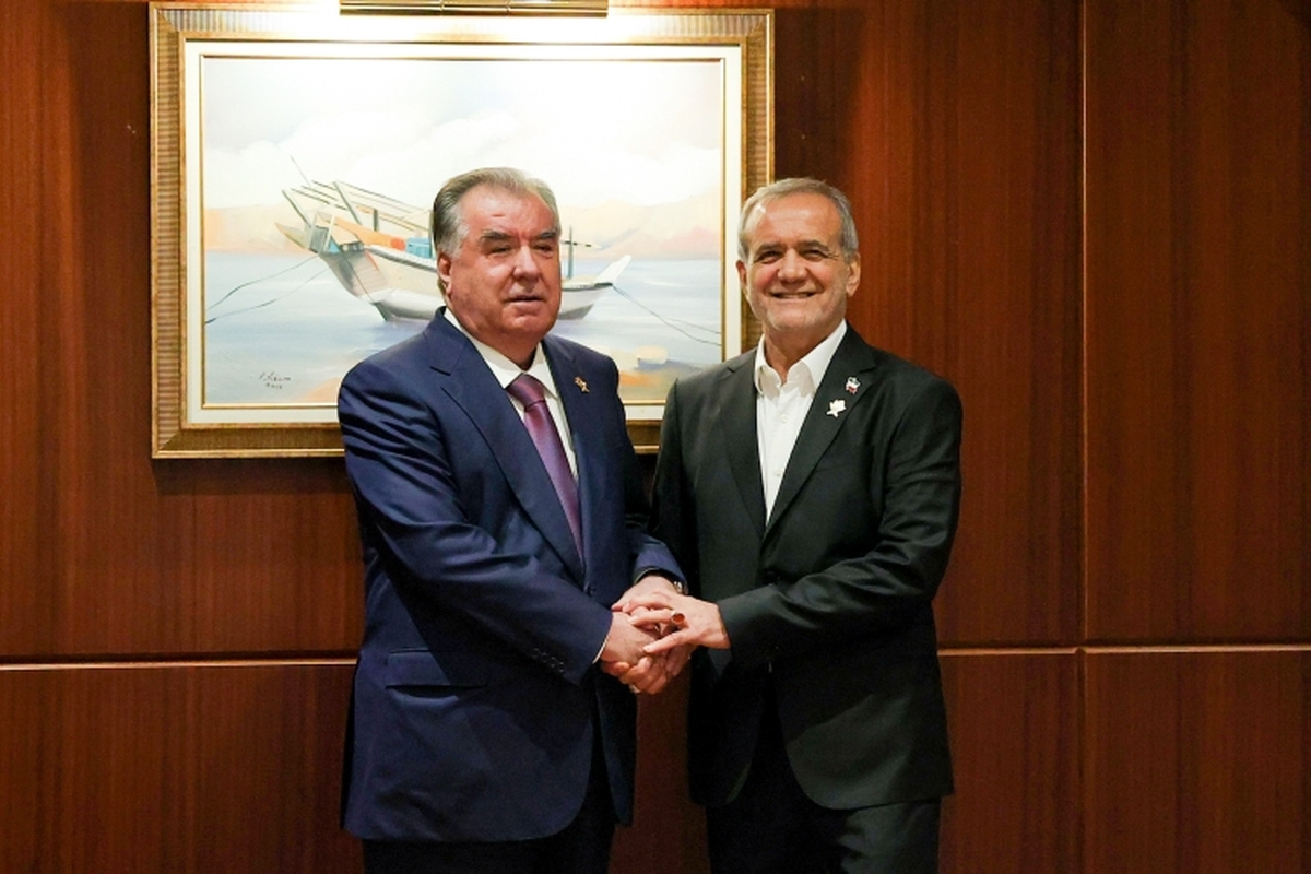 پزشکیان: روابط ایران و تاجیکستان با تکیه بر اشتراکات به شکل رضایت‌بخشی در حال ارتقاست/ رئیس جمهور تاجیکستان: شخصا پیگیر بالفعل شدن گسترش همکاری‌های فیمابین هستم