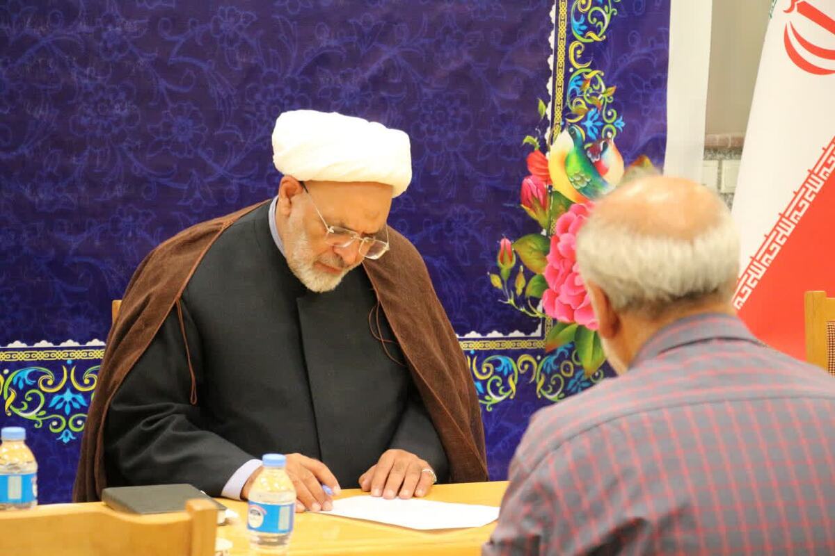 درخواست‌های ۵۶ شهروند در برنامه ملاقات مردمی رئیس‌کل دادگستری استان سمنان رسیدگی شد