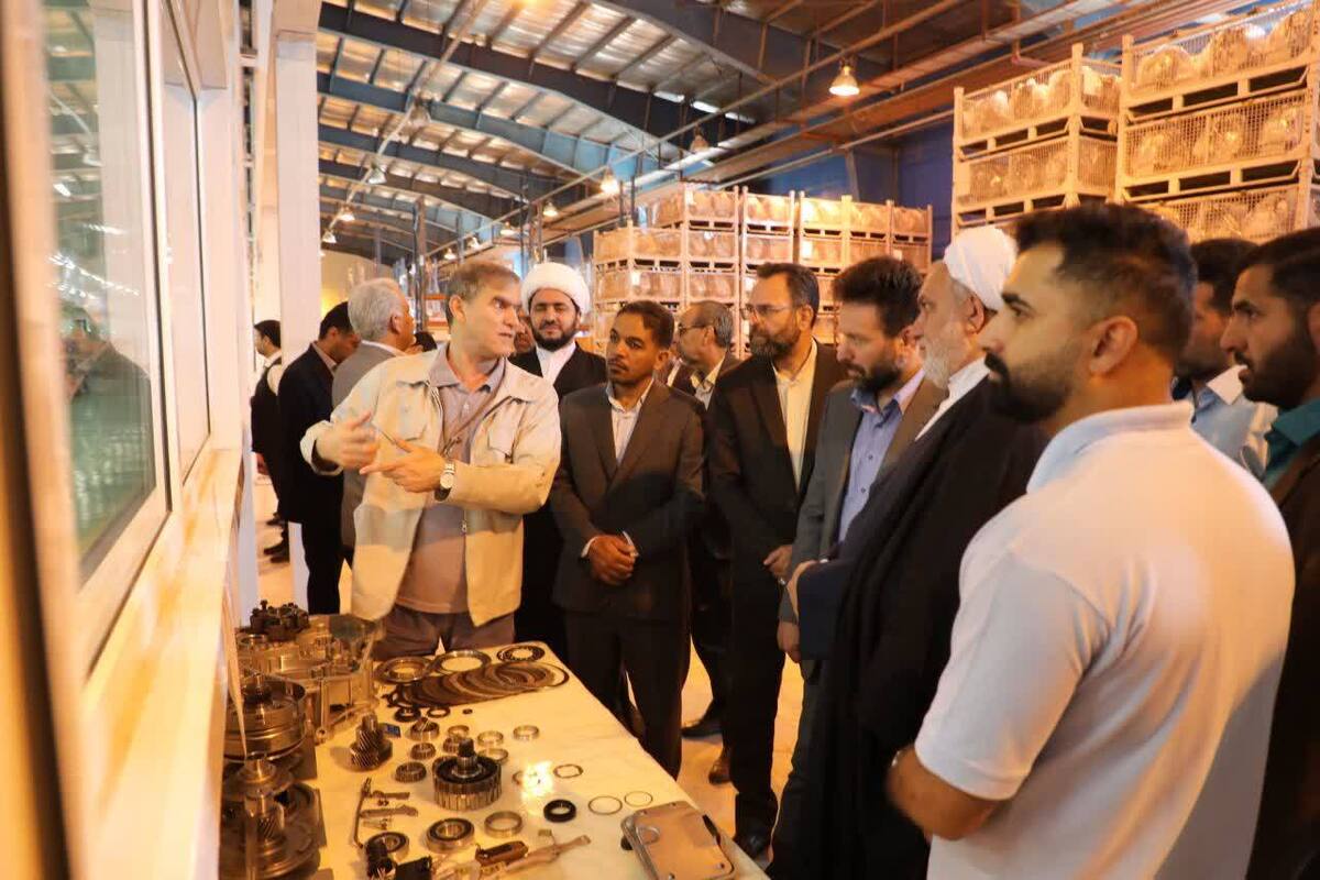 معاون مالی، پشتیبانی و عمرانی قوه قضاییه از مجتمع اقتصادی بم بازدید کرد