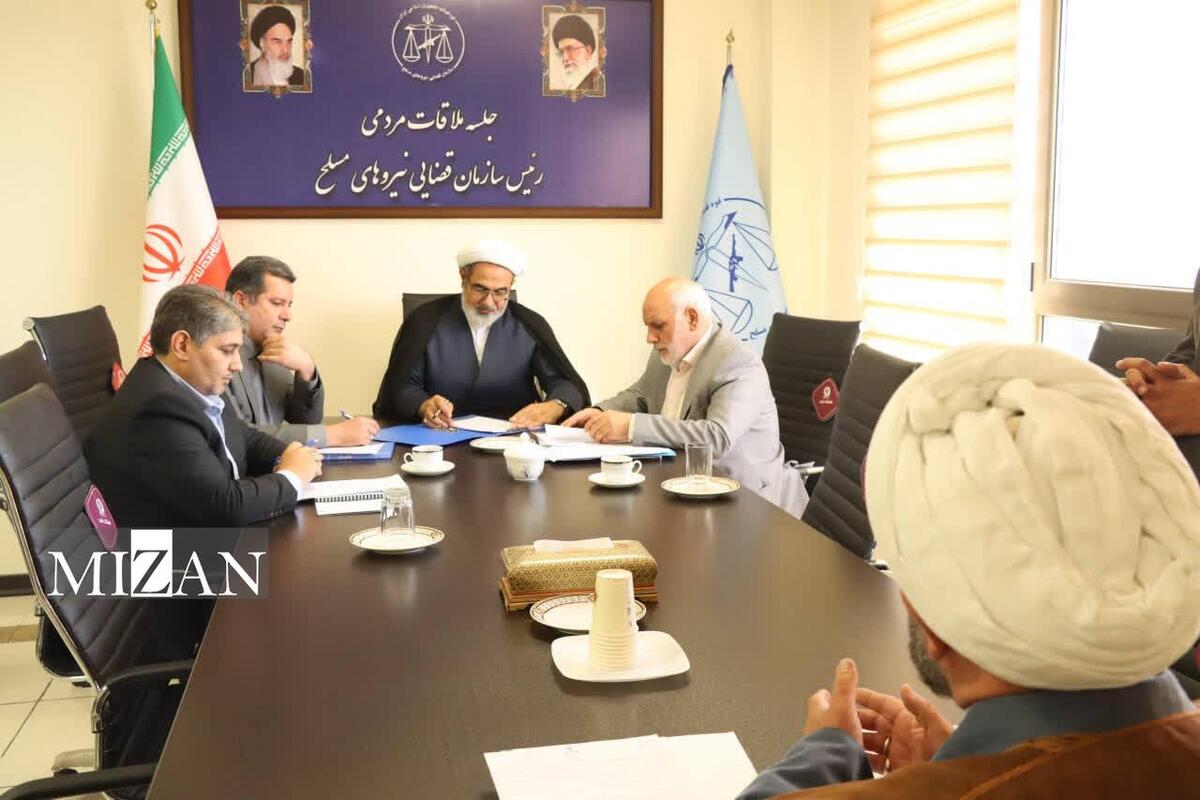 رئیس سازمان قضایی نیرو‌های مسلح کل کشور در برنامه ملاقات مردمی به مشکلات مراجعان رسیدگی کرد