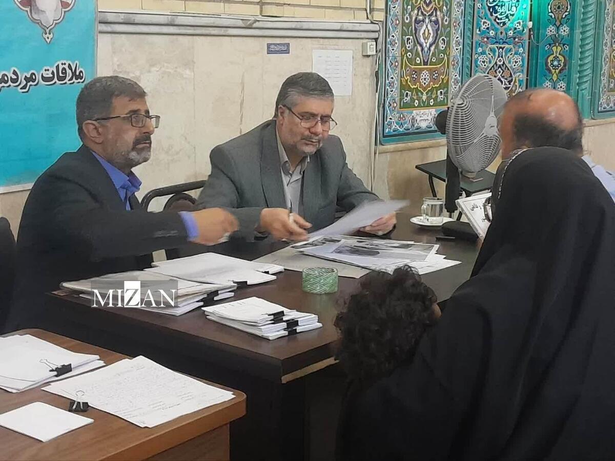 مدیرکل ارتباطات مردمی قوه قضاییه به مشکلات حقوقی و قضایی ۴۰ نفر از نمازگزاران مسجد مظهری رسیدگی کرد