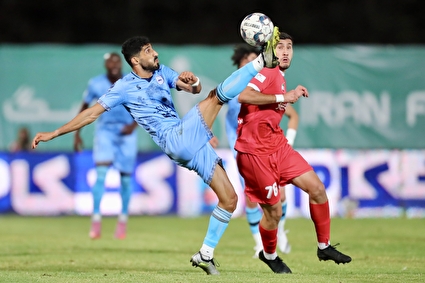 لیگ برتر فوتبال - دیدار تیم‌های چادرملو و پرسپولیس