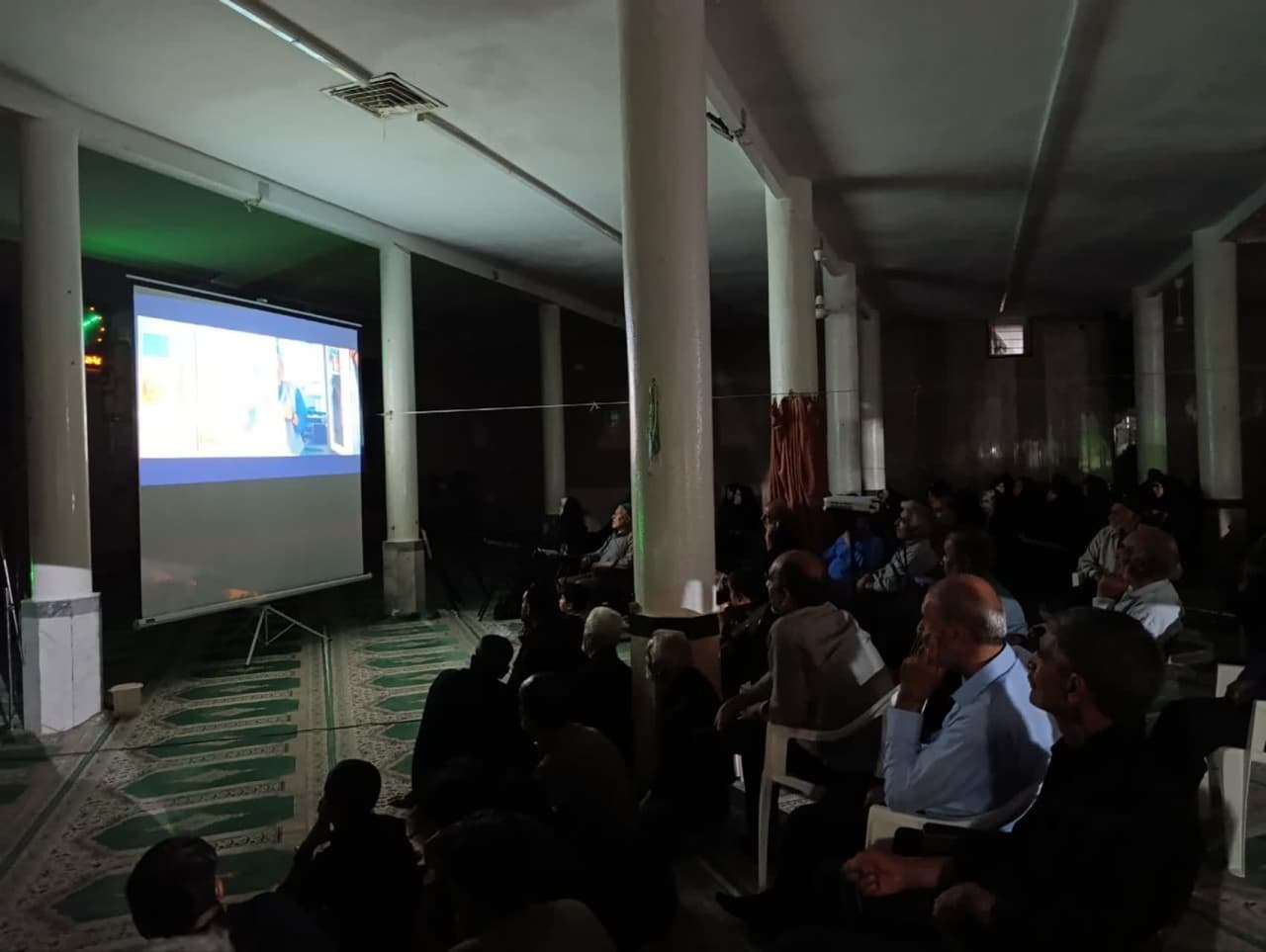 ۱۵ هزار مخاطب به تماشای فیلم‌های مقاومت نشستند