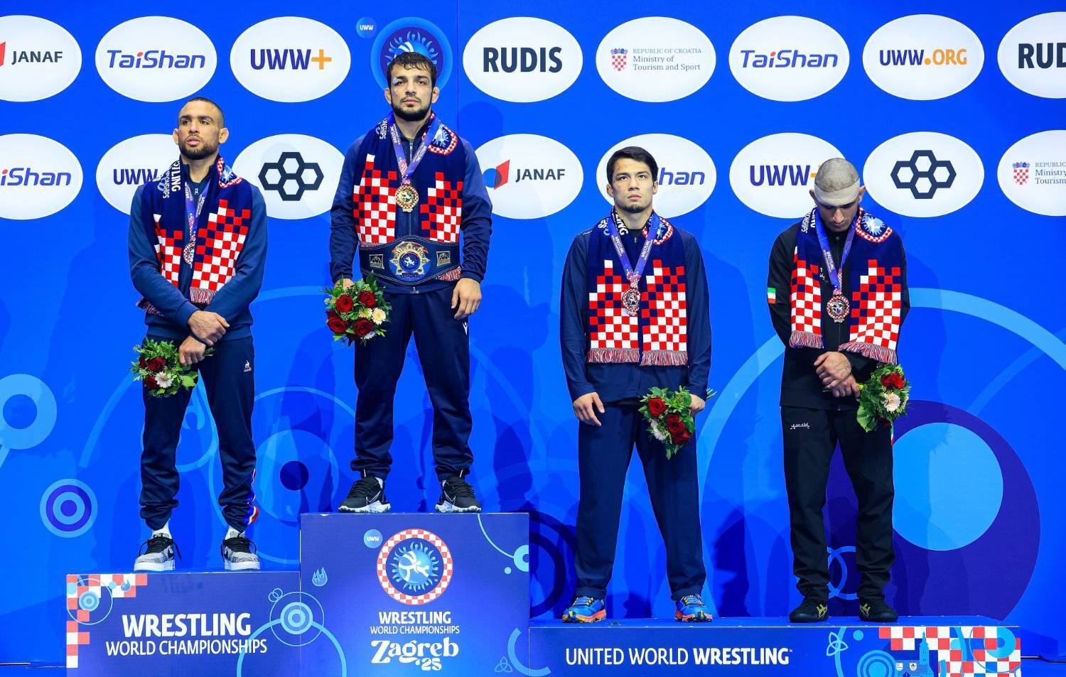 روز سوم مسابقات جهانی کشتی فرنگی/ از درخشش ساروی تا برنز‌های پرحادثه و شکست غانم همراه با جنجال تکراری!