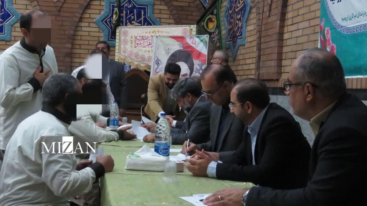 رئیس کل دادگستری آذربایجان غربی و دادستان مرکز استان راستای عفو معیاری مقام معظم رهبری از زندان مرکزی ارومیه بازدید کردند