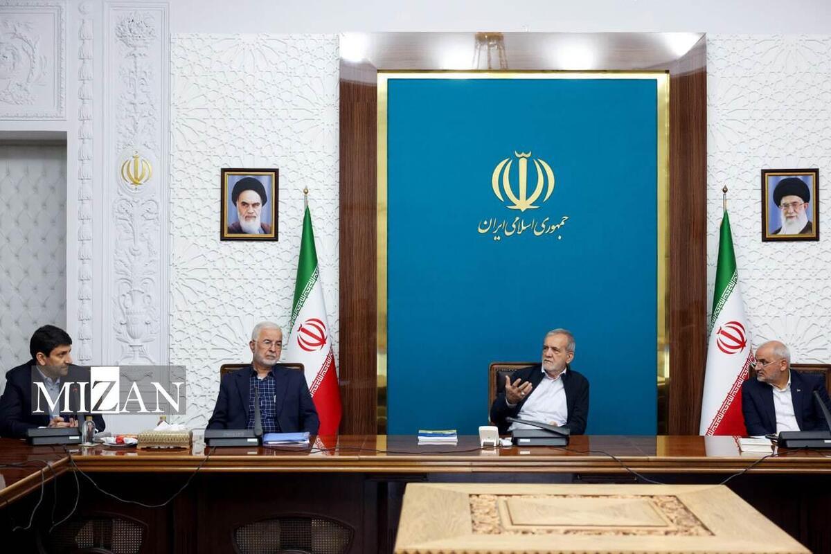 پزشکیان:  اجرای پروژه‌های ملی «ژئوکد» و «جی‌نف» برای بهبود امنیت و خدمات مردم ضروری است