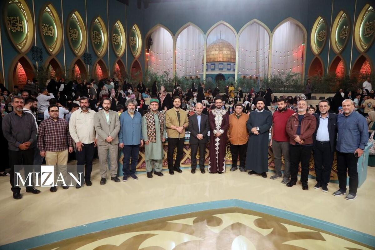 بازدید رئیس رسانه ملی و معاون سیما از پشت صحنه برنامه «محفل ستاره‌ها»