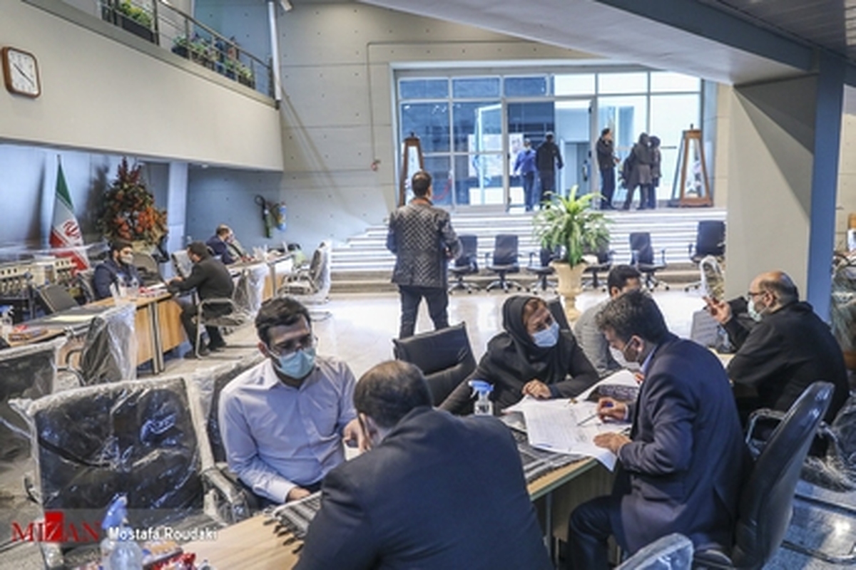 بازگشت ساعات کاری بانک‌های دولتی و نیمه‌دولتی به روال عادی