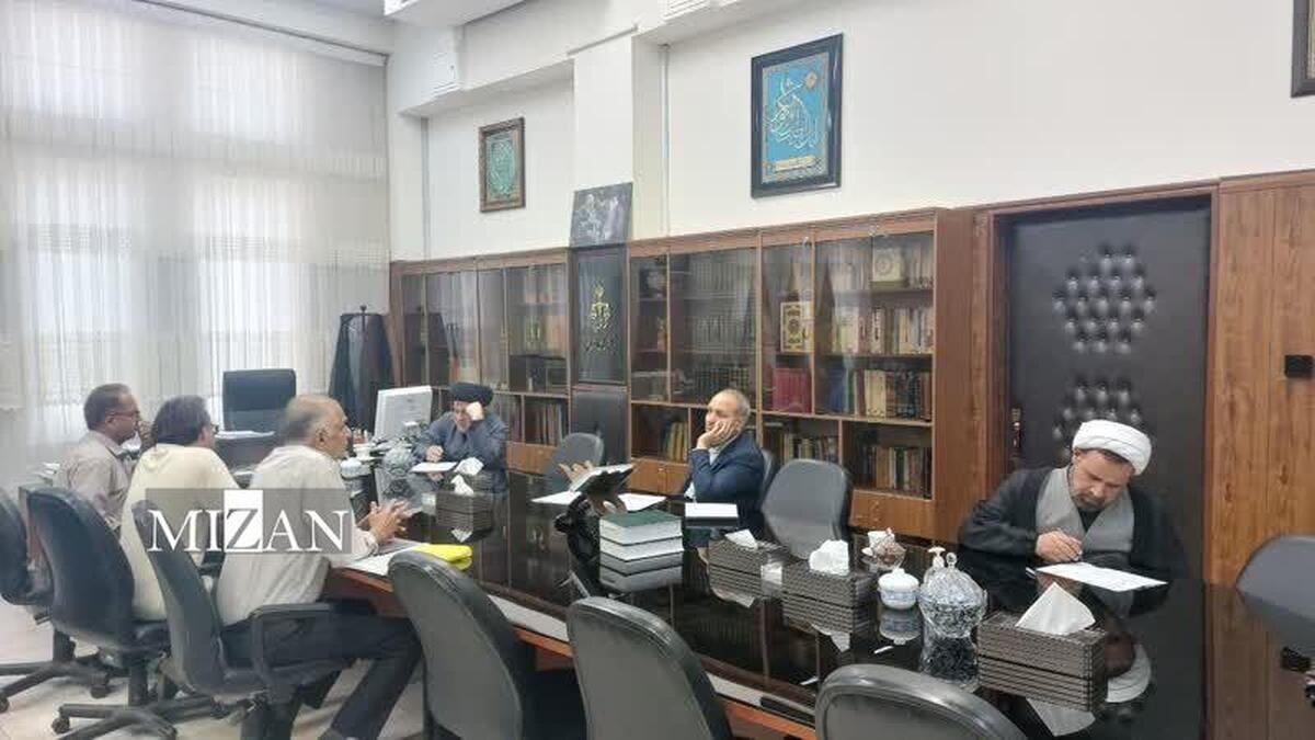 مسئولان قضایی استان قم به مناسبت هفته دفاع مقدس به مشکلات ۵۵ نفر از مراجعان رسیدگی کردند