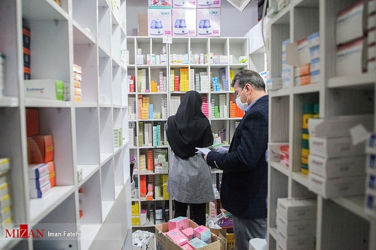 عضو هیئت مدیره‌های انجمن‌های تخصصی دارو: عدم ثبات پرداختی‌ها داروخانه‌ها را در تامین و تدارک دچار مشکل کرده است/ در طول ۱۲ روز جنگ تحمیلی با مشکلی در زمینه تامین دارو مواجه نبودیم