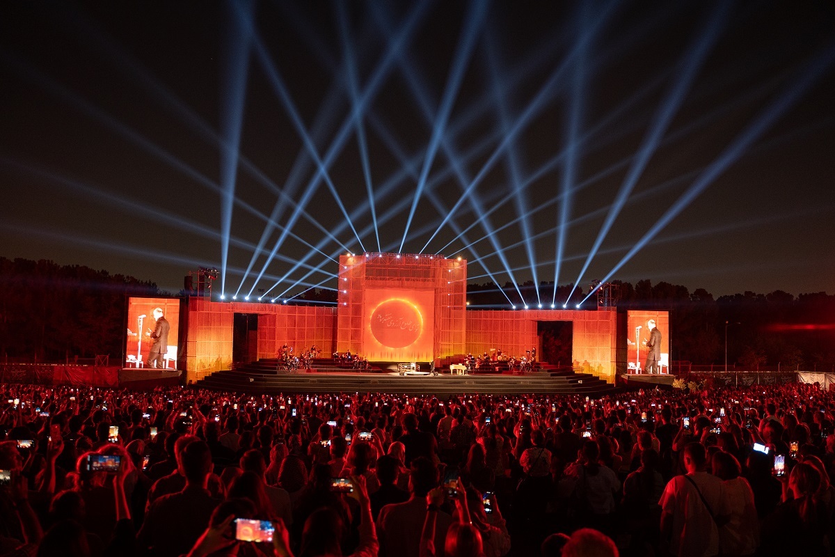 علیرضا قربانی با «ایرانم» بازگشت/ کنسرت ۳ شب دیگر تمدید شد علیرضا قربانی با «ایرانم» بازگشت/ کنسرت ۳ شب دیگر تمدید شد