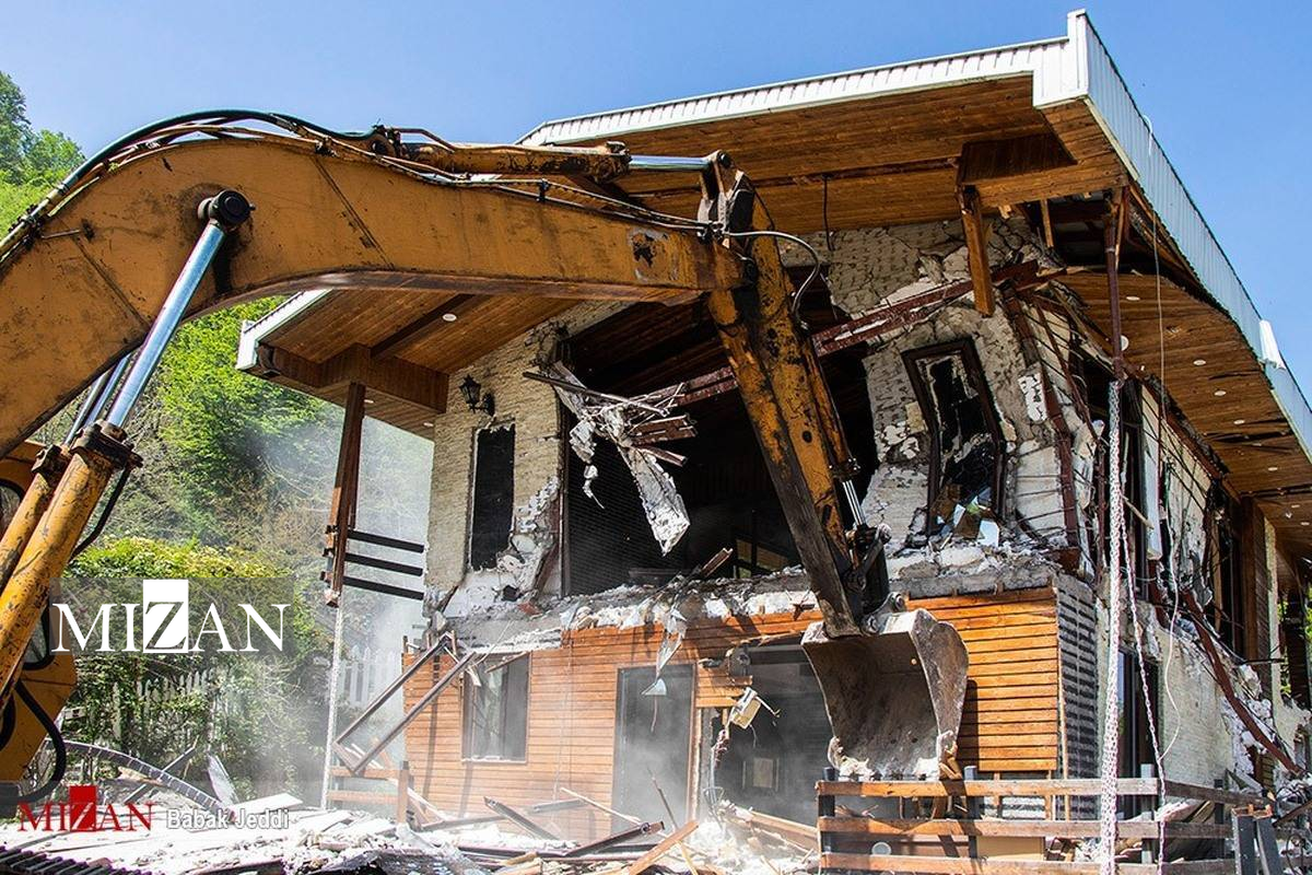 تخریب بنا‌های غیرمجاز در اراضی کشاورزی گرگان/ از تغییر کاربری بیش از ۴ هزار مترمربع زمین کشاورزی جلوگیری شد