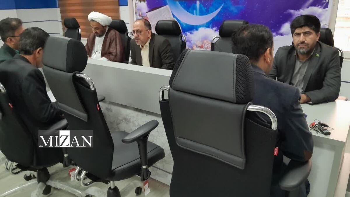 دادستان مرکز استان خوزستان به درخواست‌های حقوقی و قضایی ۲۵ نفر از مراجعه‌کنندگان رسیدگی کرد